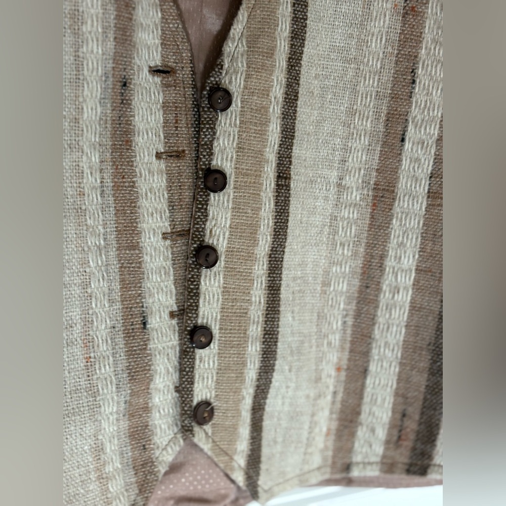 Button-Down Vest, Wool Mix - Picture 5 of 13